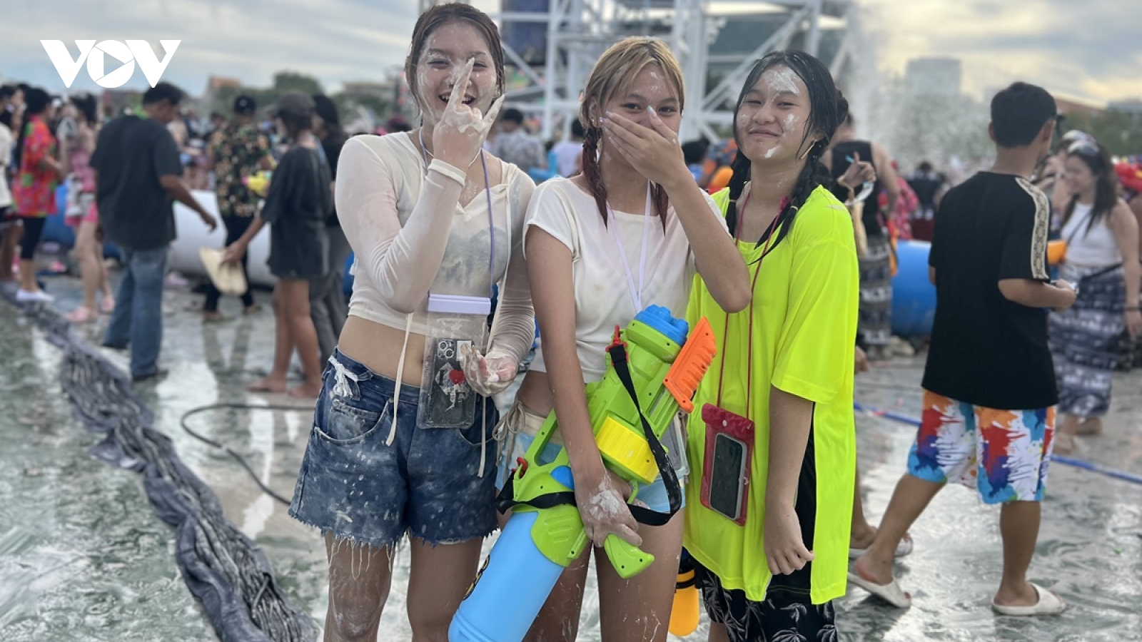 Lễ hội Songkran 2025 tại Bangkok - cuộc vui bất tận dưới làn nước mát